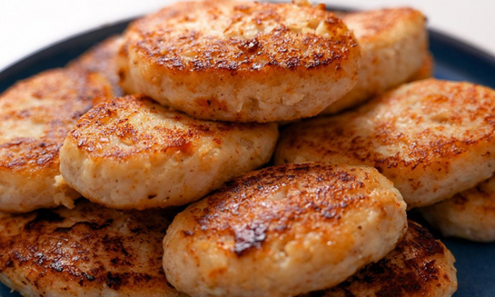 Сочный рецепт рыбных котлет совсем без запаха: вся тонкость в спрятанном внутри масле