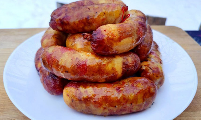 Сочная пасхальная колбаса за копейки: деревенский рецепт «пальцем пханой»