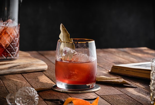 Коктейли для новогодней вечеринки: топ-15 рецептов алкогольных и безалкогольных напитков