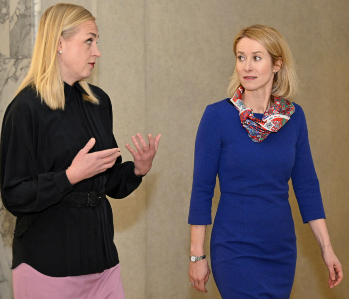 На роток накинь платок.