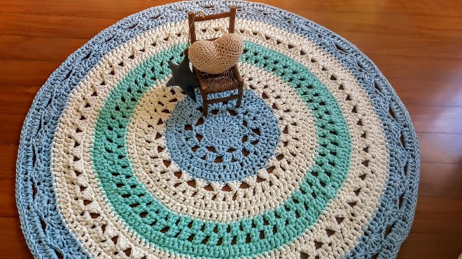 Вязаные коврики: интересные модели и применение в дизайне помещения (45 фото)