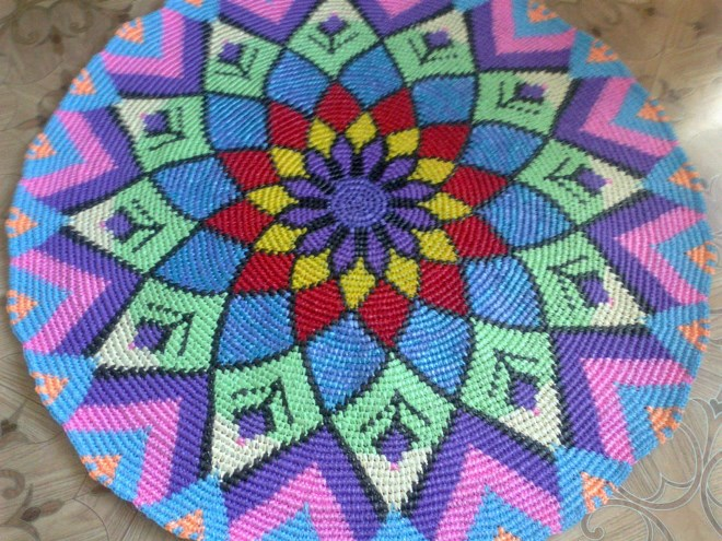 Вязаные коврики: интересные модели и применение в дизайне помещения (45 фото)