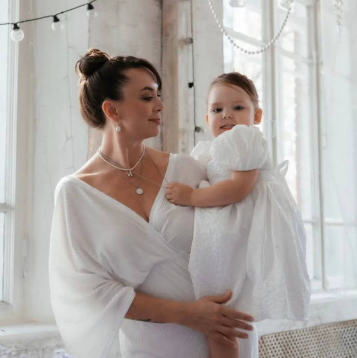 Без колец и свадебного платья: сестра Жанны Фриске тайно вышла замуж