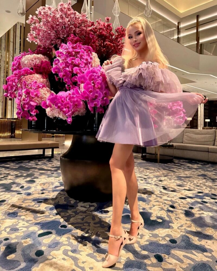 «Она чуть не лишилась всего»: как выглядит особняк Алены Кравец, в который она возвращалась дважды