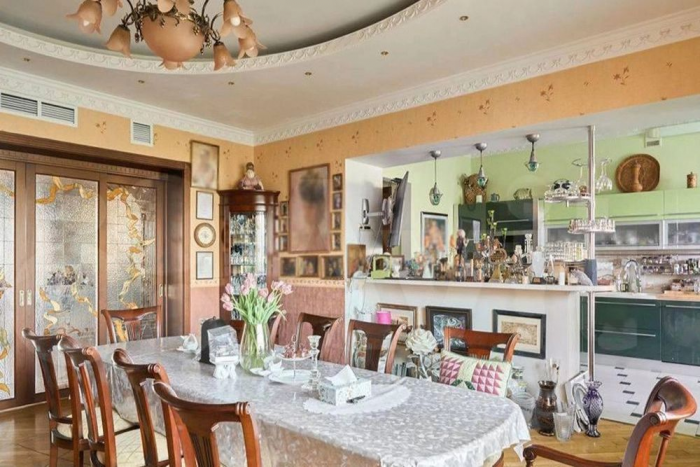 Долина пакует чемоданы: с какой роскошью придется расстаться народной артистке, желавшей прикарманить чужое