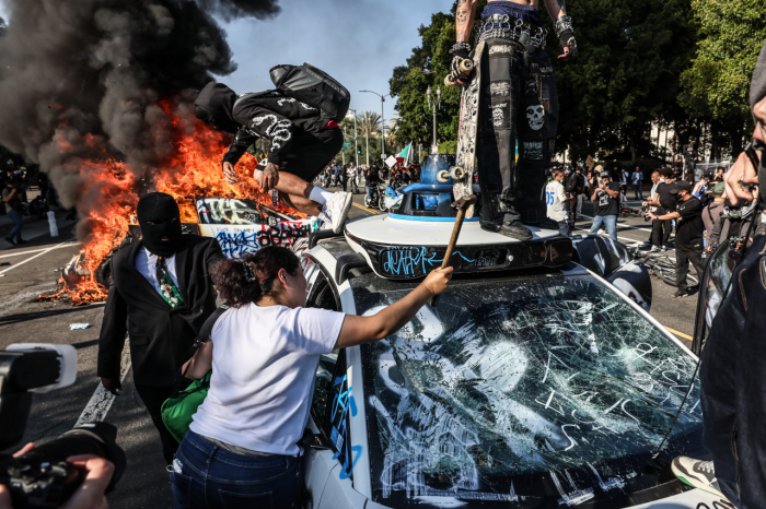 «Что ж, мы все умрем». Идея о скором конце света из-за ИИ захватывает умы лучших программистов. Они дают миру всего два года