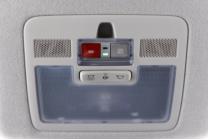 Народный кроссовер за три миллиона рублей. Чем радует и раздражает Solaris HC?