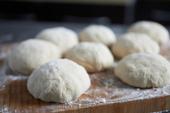 Пицца как в школьной столовой: быстрый рецепт той самой мини-пиццы, которую так любят дети