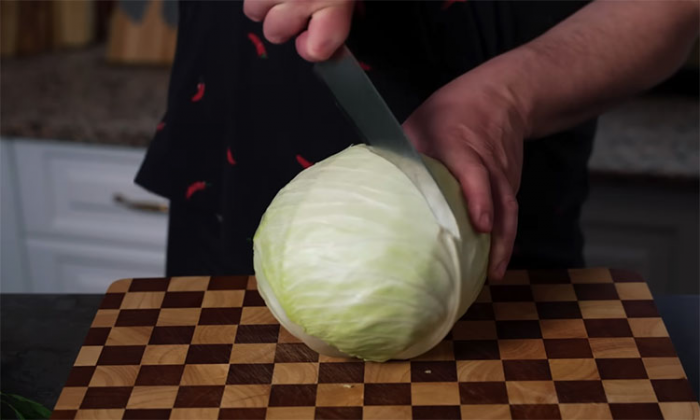 Бесподобная капуста по-грузински. Пикантный вкус и хрустит, словно квасили в бочке