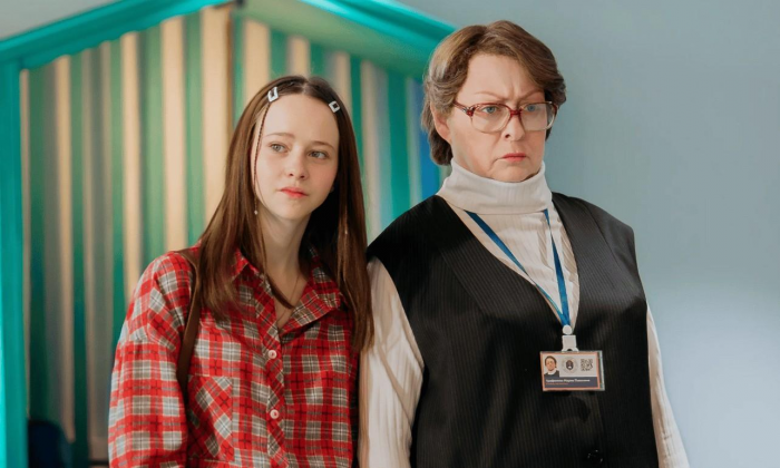 Снова в школу: вышел трейлер второго сезона сериала «Олдскул» с Марией Ароновой