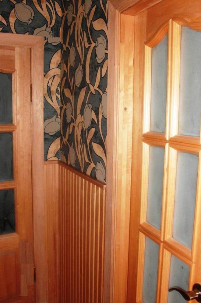 Чем отделать стены в коридоре, если в доме кошки или собаки (38 фото)