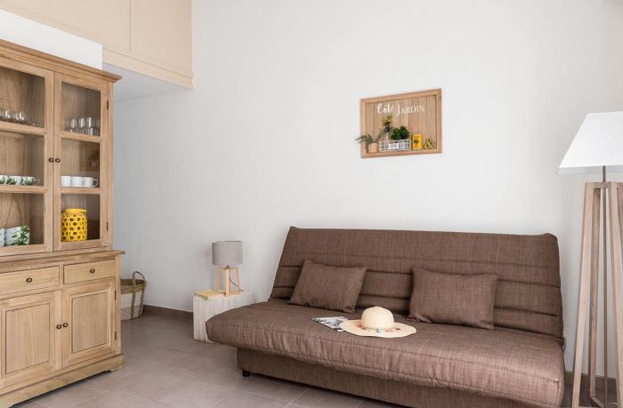 Как обустроить однокомнатную квартиру: планировка, отделка, цвет, свет (64 фото)