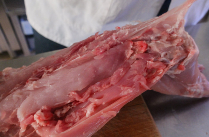 Как удалить из кролика все кости, сохранив цельной тушку