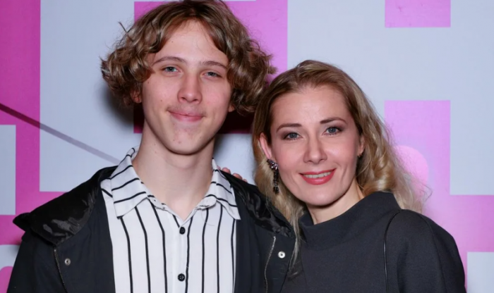 «Ей не место в моей семье!»: как сложились судьбы внебрачных детей звезд, которых отцы признали спустя годы