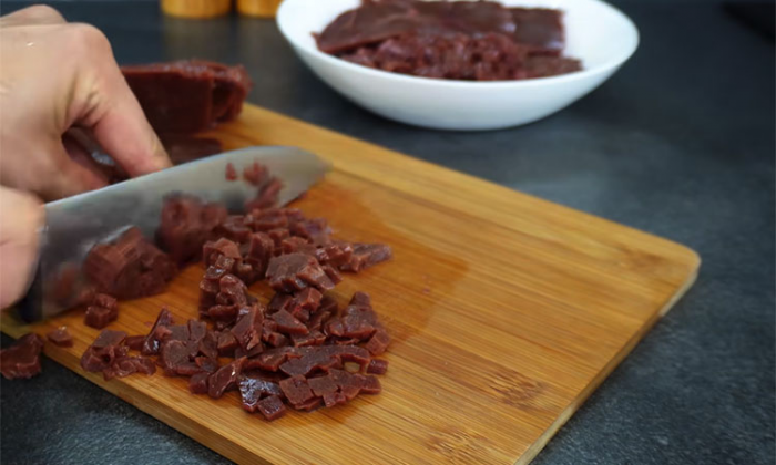 Котлеты из печени без мясорубки: рубленые намного вкуснее